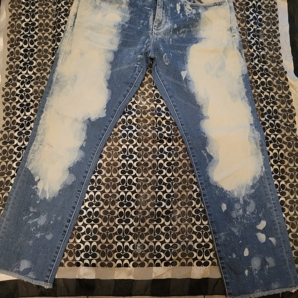 Armani Jeans - Picture 8 of 9